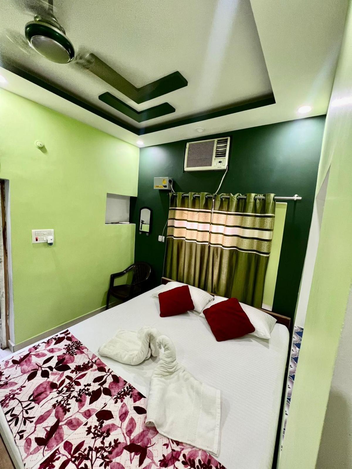 Maa Durga Inn Варанаси Экстерьер фото