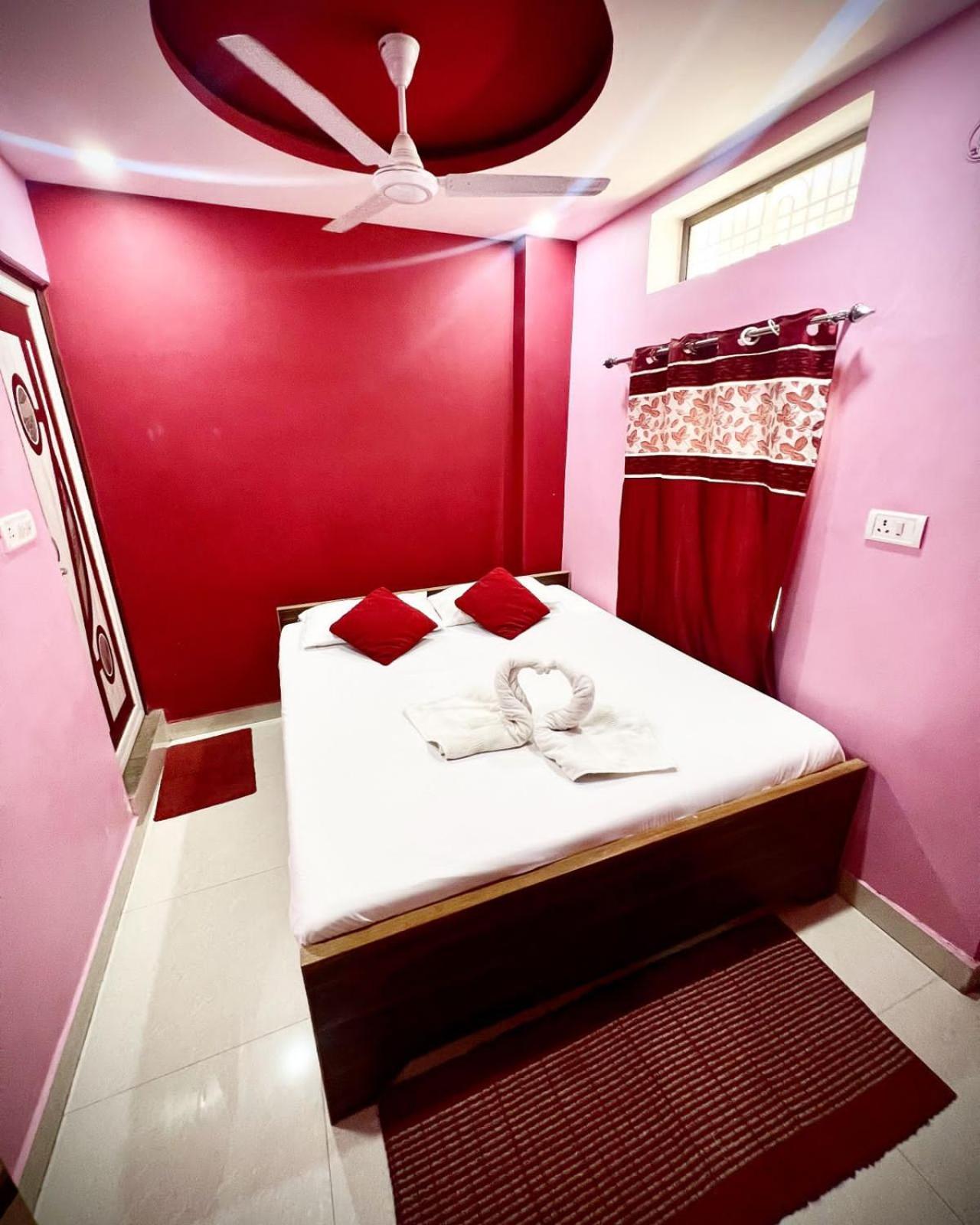 Maa Durga Inn Варанаси Экстерьер фото